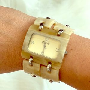 Michael kors watch in Women